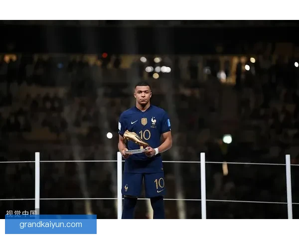 埃德森在近期比赛中的表现状态回暖，逐渐恢复其守门员的竞争力增强。